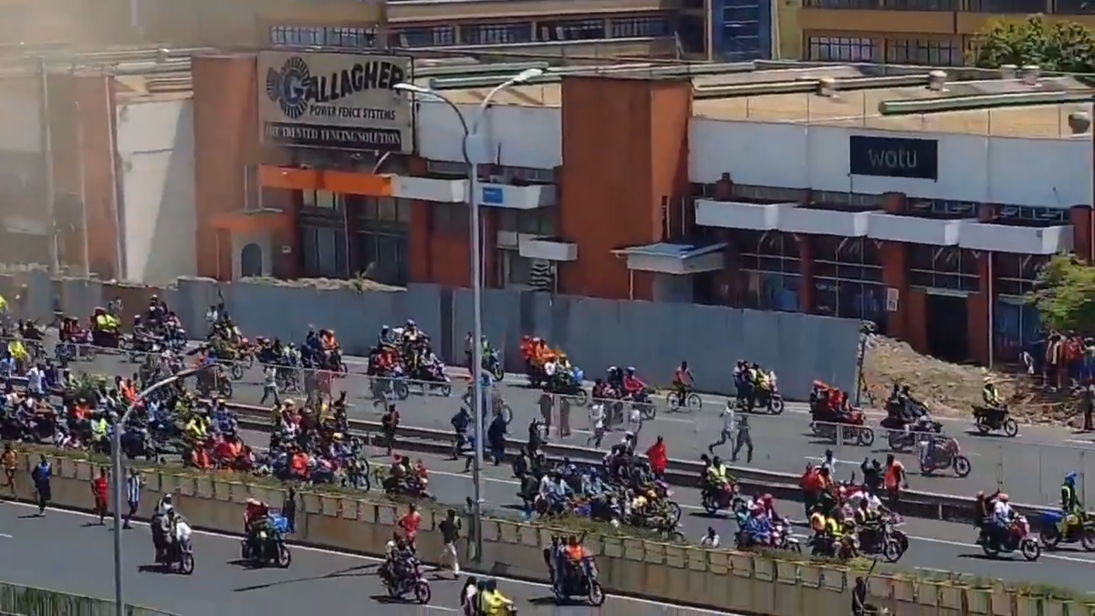 Meciul lui Laurențiu Reghecampf, în pericol după protestele din Kenya