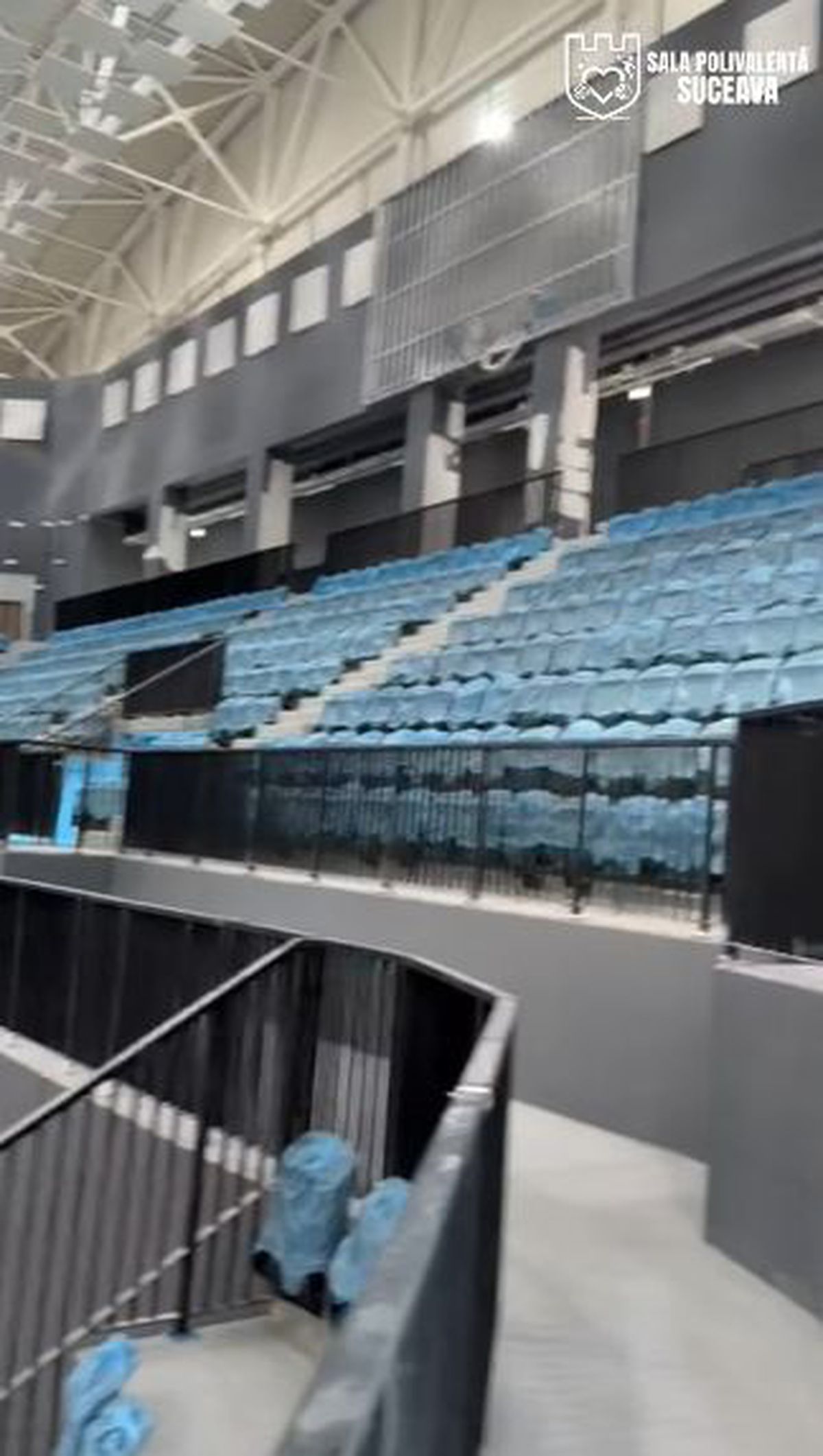 Imagini din interior cu Sala Polivalentă de 35 de milioane de euro, gata „în proporție de peste 90%”