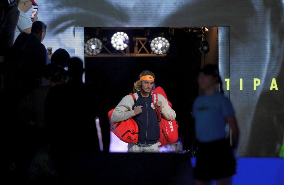 VIDEO+FOTO Finala Turneului Campionilor: Stefanos Tsitsipas l-a învins pe Dominic Thiem, după un meci de poveste