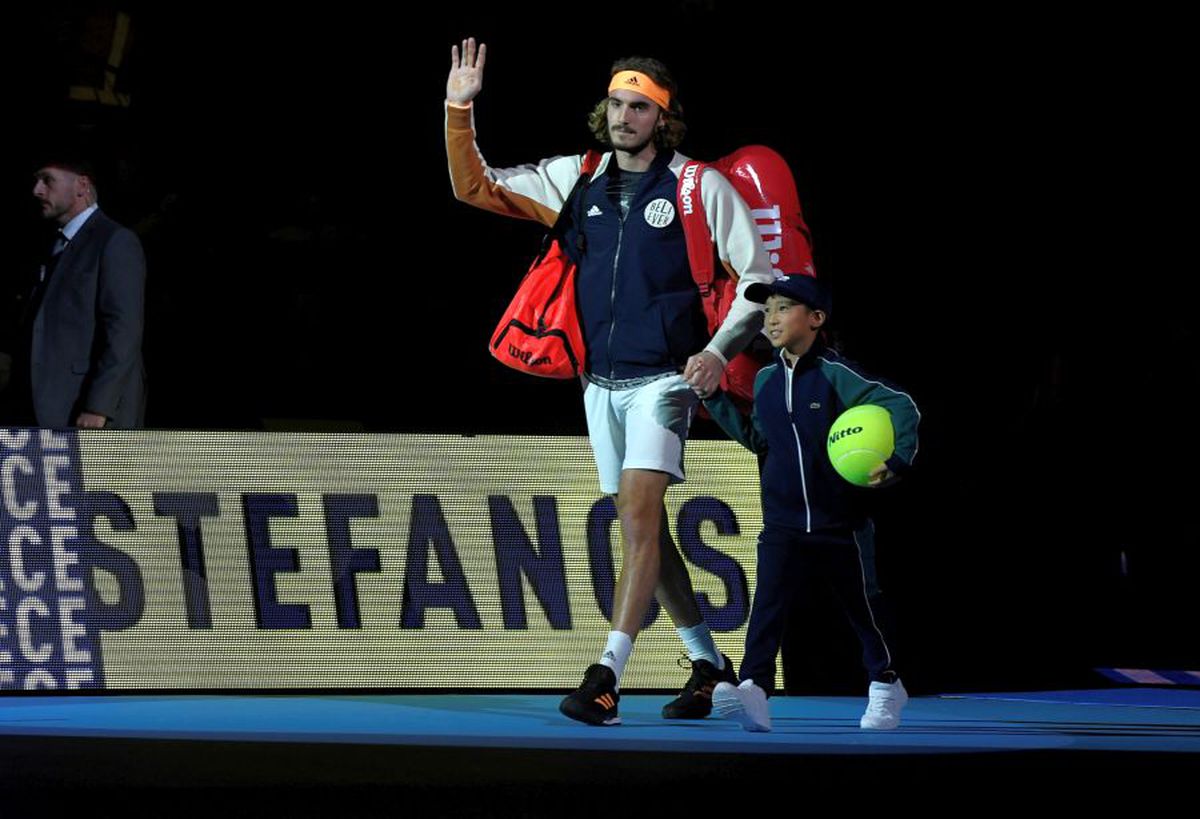 VIDEO+FOTO Finala Turneului Campionilor: Stefanos Tsitsipas l-a învins pe Dominic Thiem, după un meci de poveste