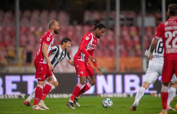 Florentin Petre „o ajută” pe Dinamo: „Am un jucător care ar juca și cu o bandă pe ochi în fața lui Abdoulaye Ba”