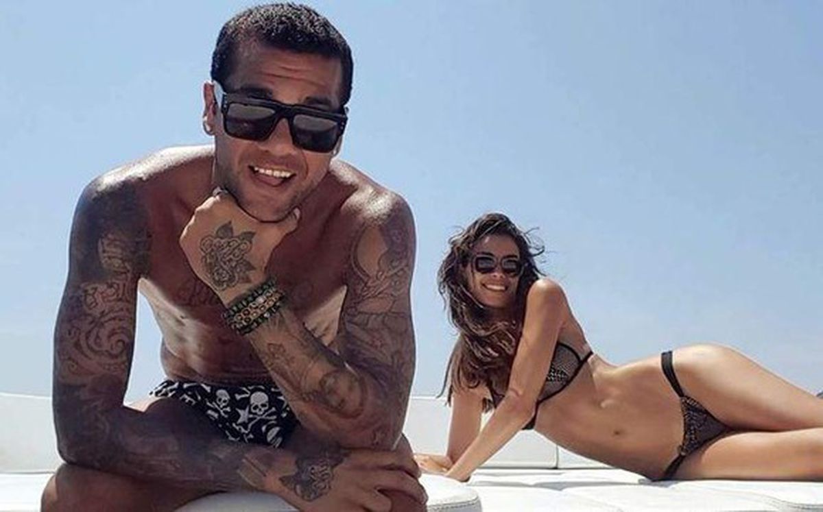 A fost publicat mailul primit de Dani Alves: „Trebuie să ne dai 4,5 milioane de euro”