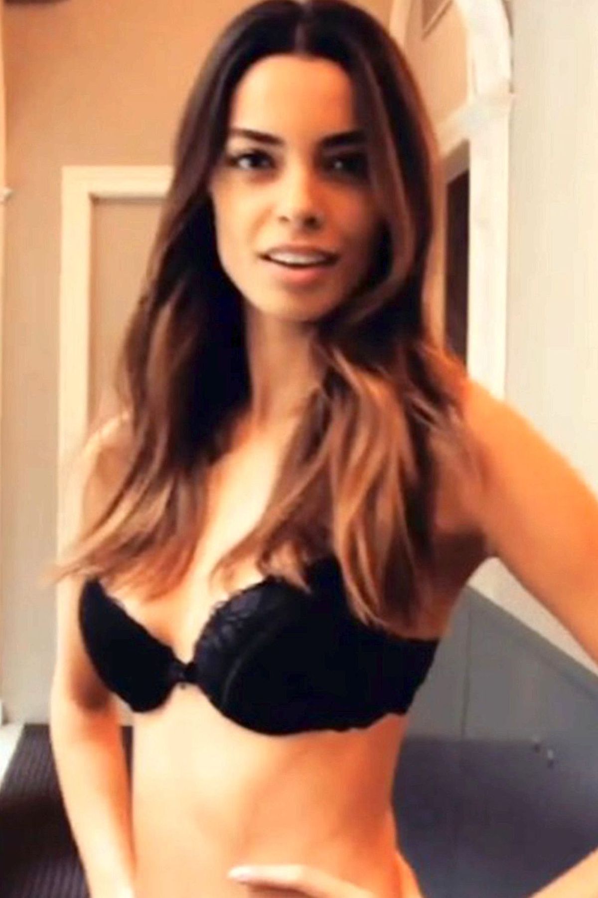 Culisele din spatele fotografiei postate de soția lui Dani Alves