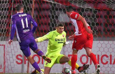 „L-am lăudat și îl laud și acum, am văzut ce calități are!” » Un nume mare îi ia apărarea gafeurului de la Dinamo: „Are nevoie de sprijin”