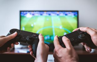 5 gadgeturi de care ai nevoie dacă ești un gamer pasionat