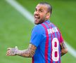 Cum a apărut astăzi Dani Alves la prezentarea la Barcelona » Și-a explicat gestul inedit