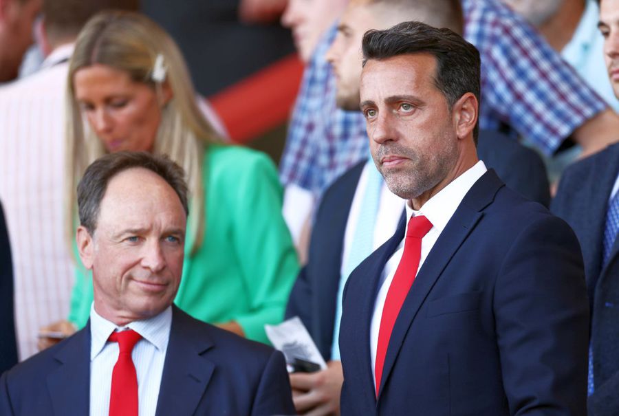 Edu Gaspar, în dreapta Jăratic, pase și administrație