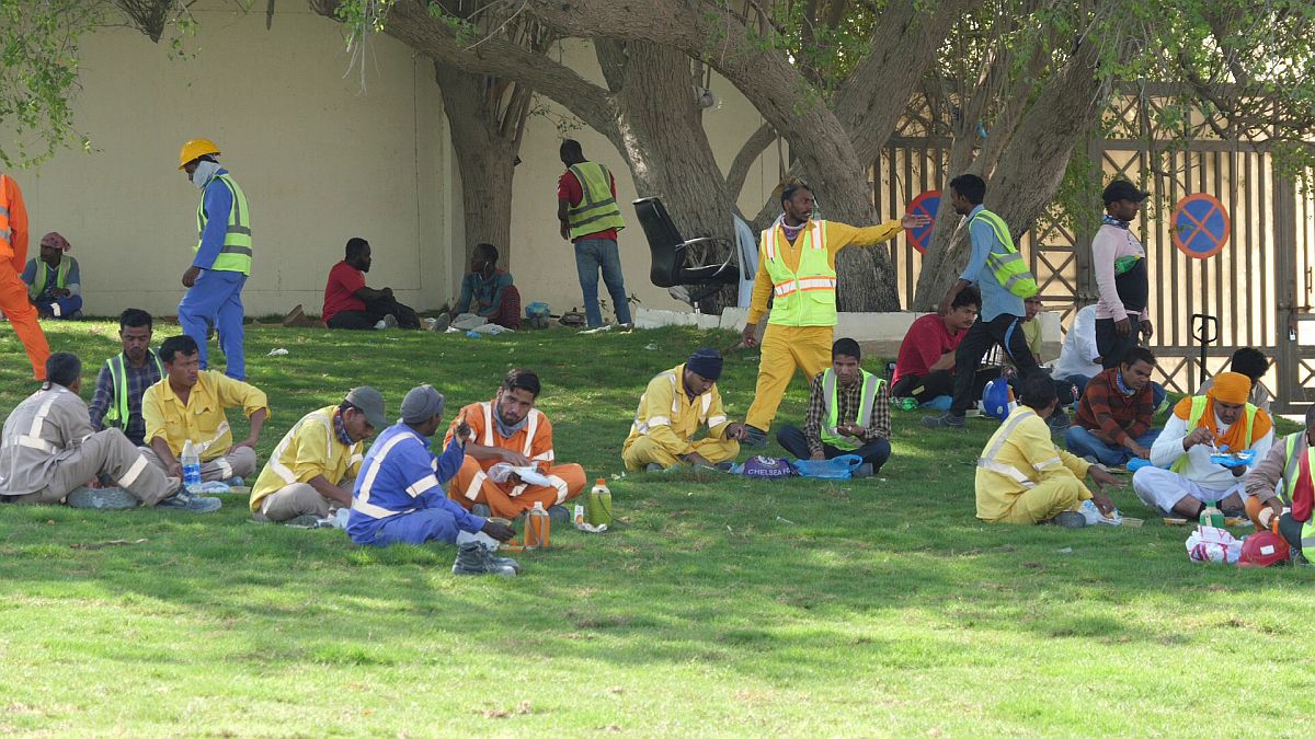 Condiții inumane pentru muncitori! Ce a descoperit echipa Gazetei în Doha