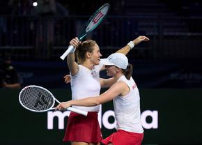Iga Swiatek a dus Polonia în semifinalele Billie Jean King Cup Finals la ora 1:00 noaptea! „Nu mai pot gândi, dar sunt mândră de echipă”