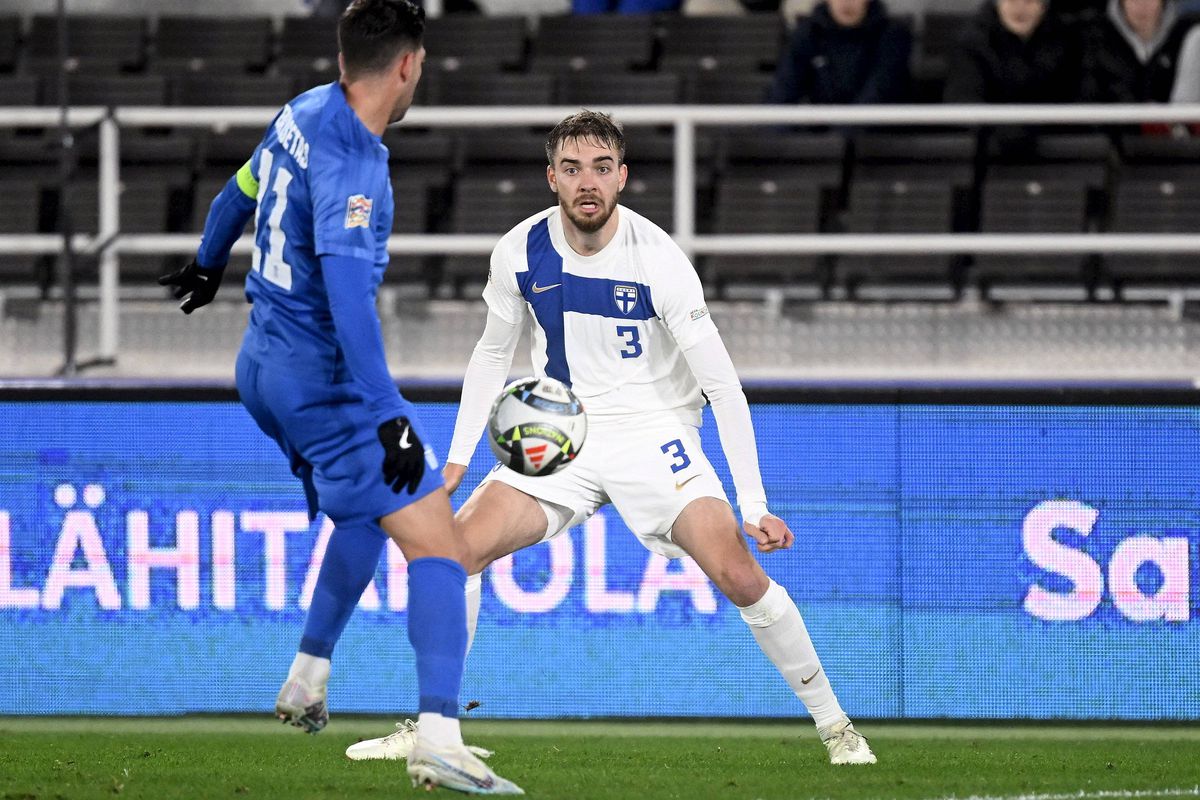 Nemaivăzut! Toți s-au descălțat » Protest inedit în Nations League, la finalul campaniei istorice negative: „Plecați cu toții”