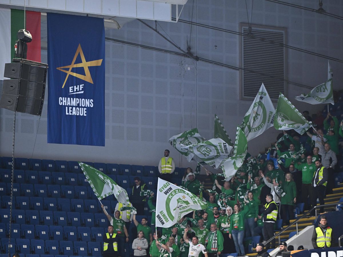 „Neobișnuit!” » Ziariștii maghiari și comentatorii români, surprinși neplăcut de ce au găsit în Sala Polivalentă, la Rapid - Gyor