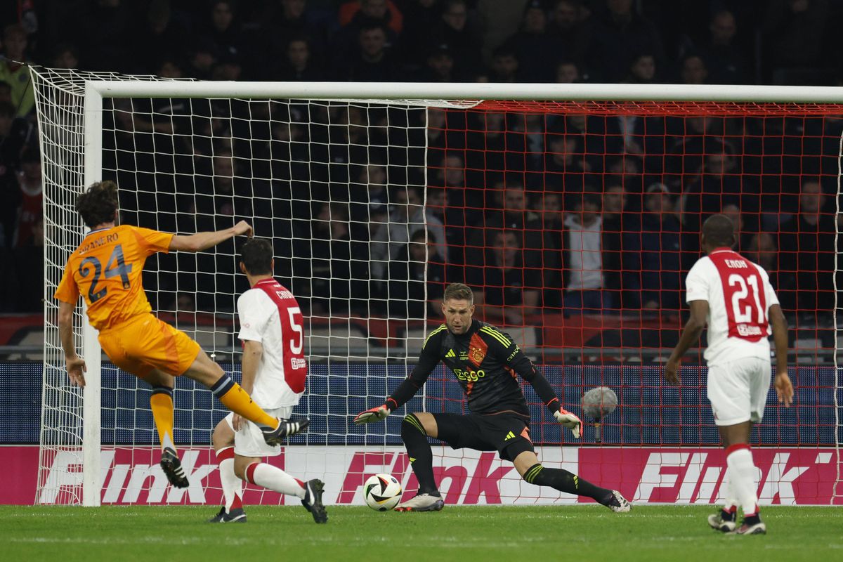 Cristi Chivu, titular în Ajax - Real Madrid, meciul legendelor