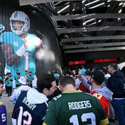 Commanders - Dolphins, meci spectaculos din NFL pe Santiago Bernabeu/Foto: Getty Images