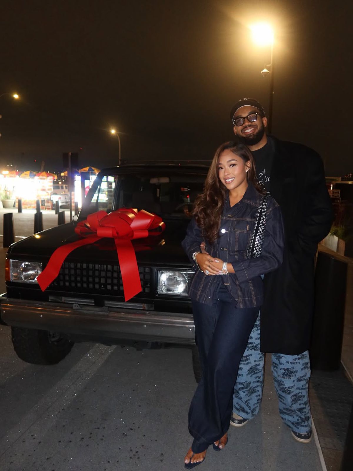 Starul din NBA a avut parte de o surpriză de proporții din partea iubitei sale » Cadoul primit l-a făcut să exclame: „E cel mai bun lucru din lume”