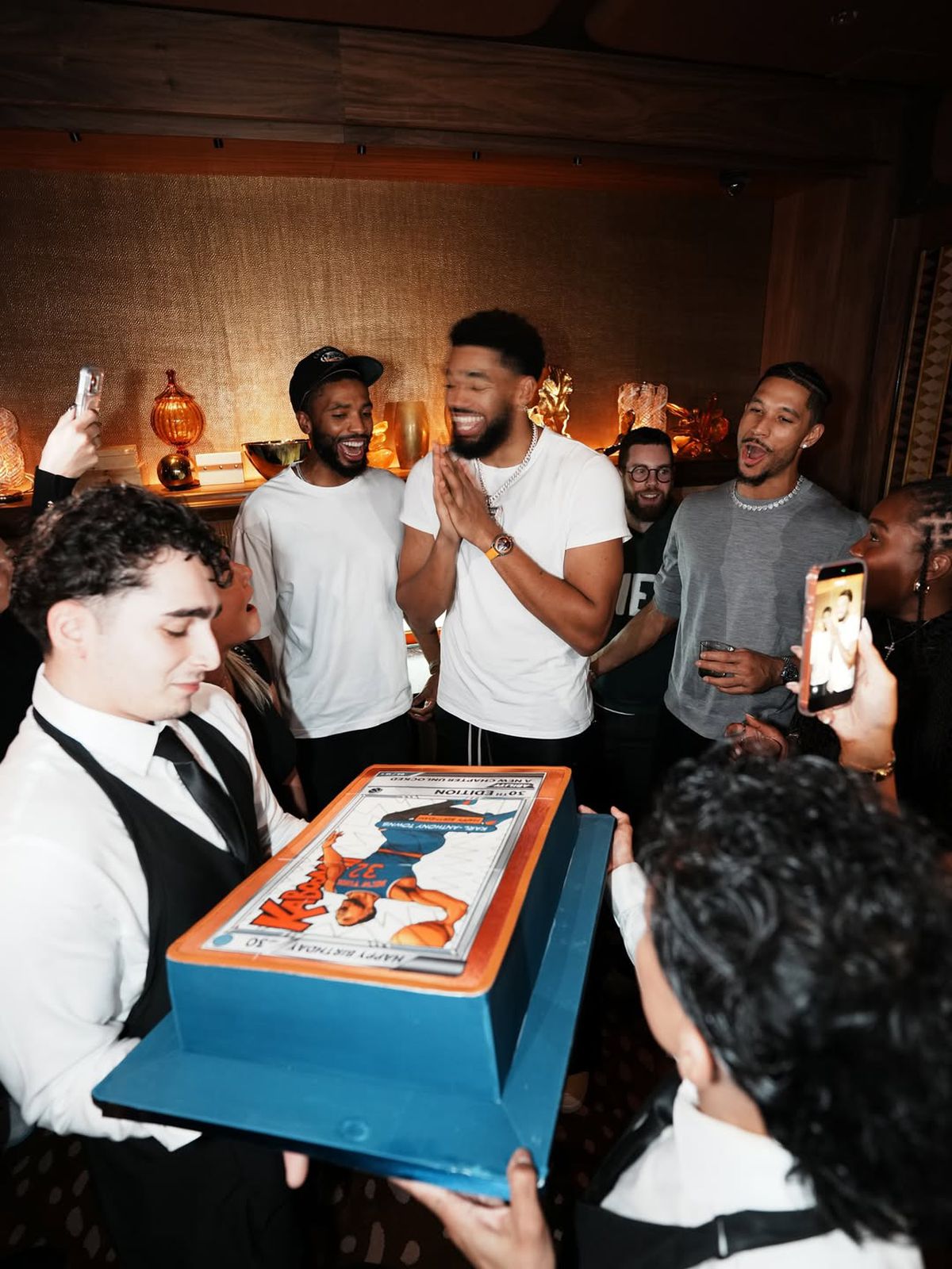 Vedeta din New York s-a logodit cu o influenceriță celebră » Moment unic pe acoperiș