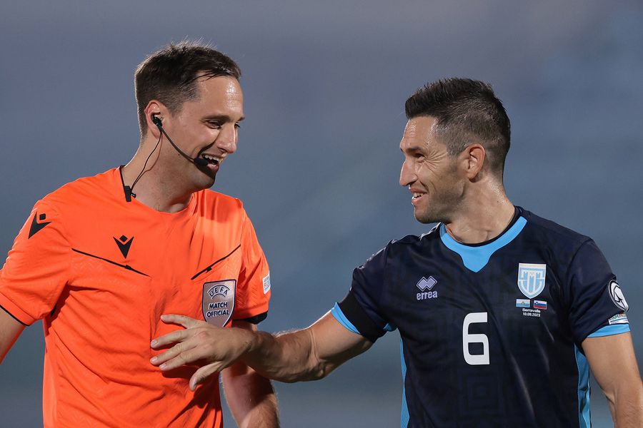 San Marino, o națională în ture » Muncitori pe șantiere, consultanți în afaceri și studenți vin să înfrunte România