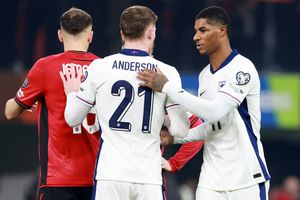 Preț astronomic pentru ținta lui Manchester United! Mijlocașul poate deveni cel mai scump mijlocaș englez