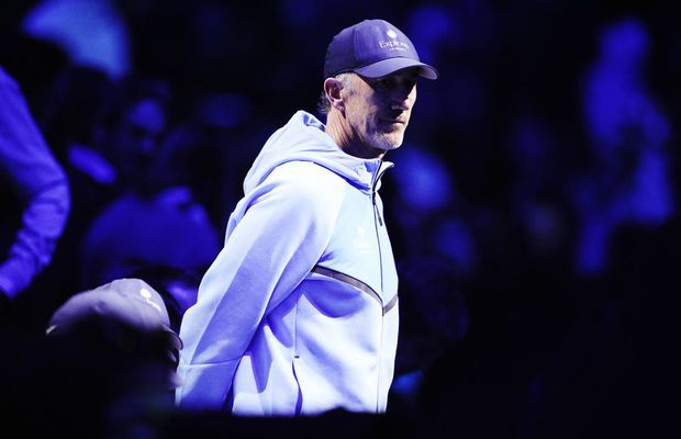 Darren Cahill îi prevede un viitor strălucit lui Jannik Sinner: „Cel mai bun tenis al său va veni când va avea 28, 29 și 30 de ani”