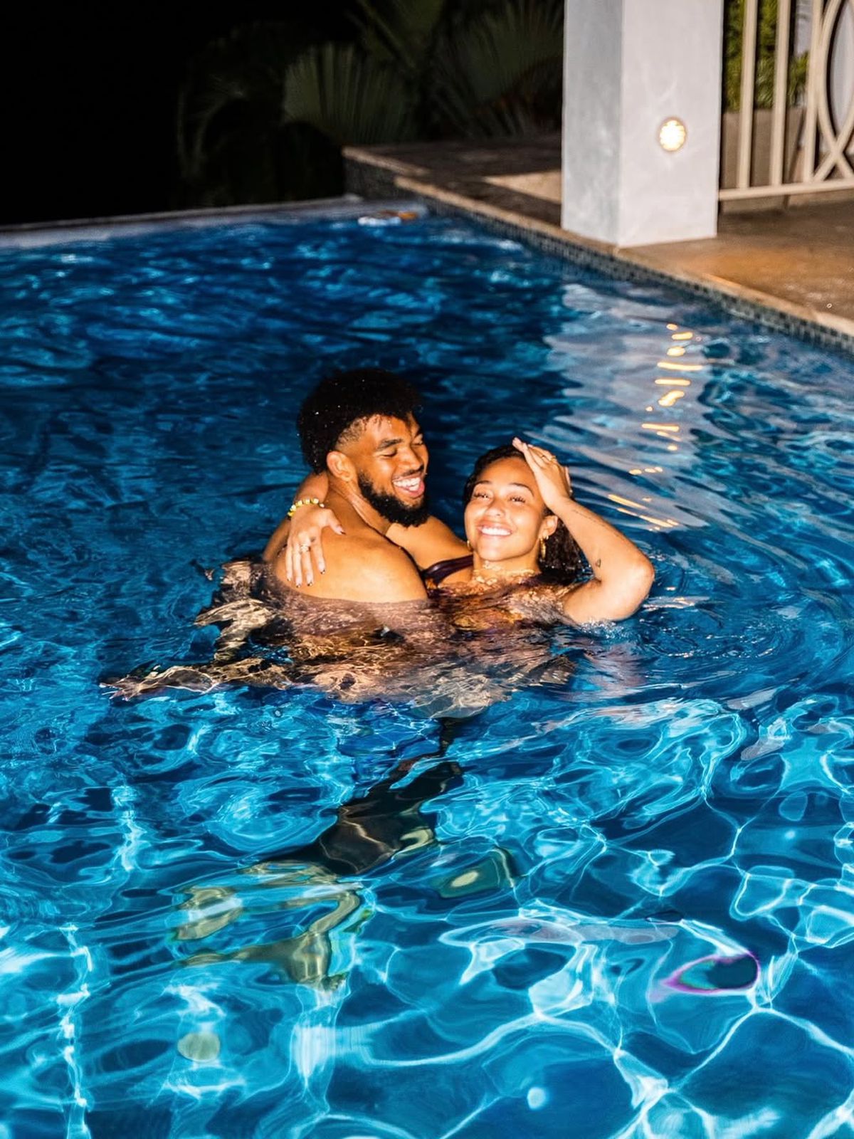 Vedeta din New York s-a logodit cu o influenceriță celebră » Moment unic pe acoperiș