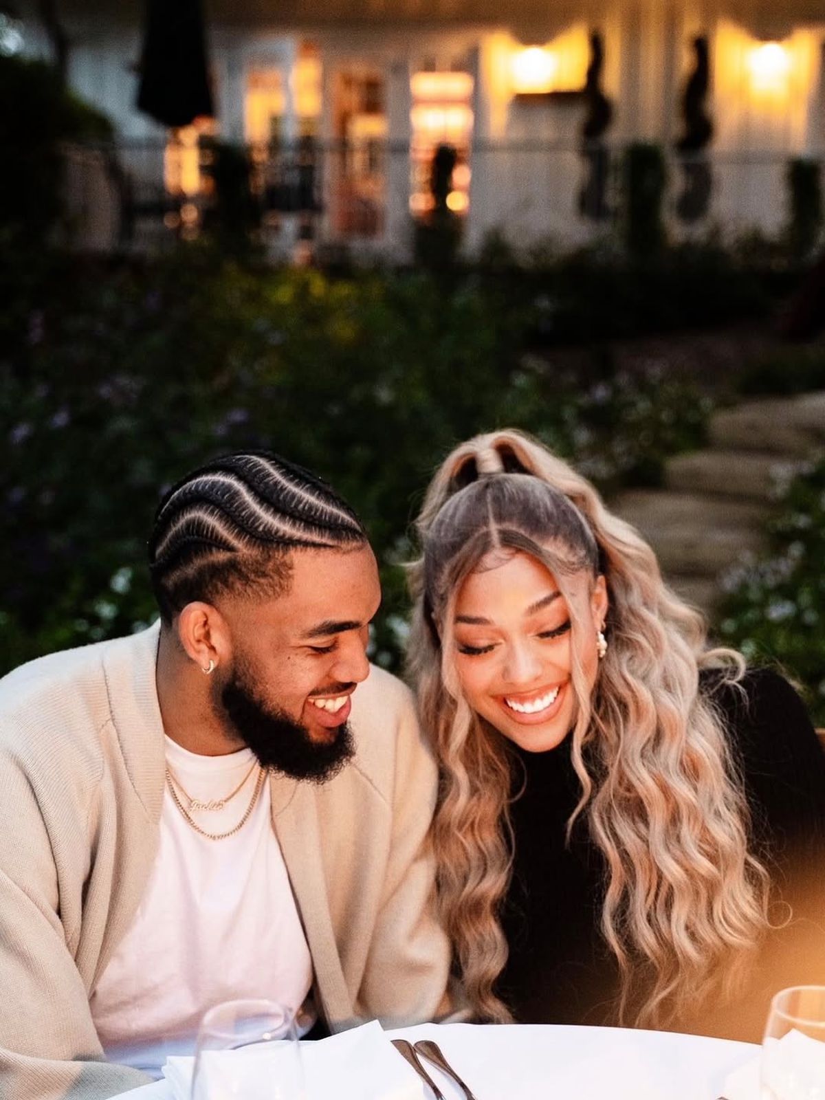 Vedeta din New York s-a logodit cu o influenceriță celebră » Moment unic pe acoperiș