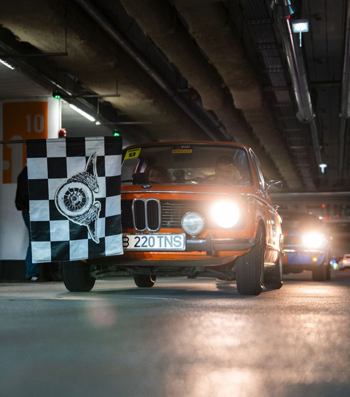 Tommy Hilfiger și Retromobil Club România prezintă "Totul pe Noapte x Tommy Hilfiger 2025"