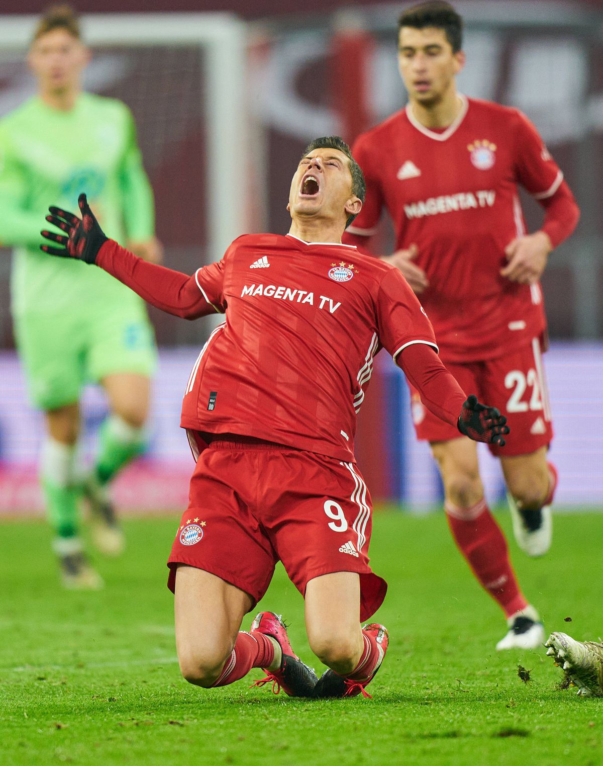 FOTO. Lewandowski, un an fantastic: a depășit 250 de goluri în Bundesliga! Diseară va fi ales jucătorul anului de FIFA