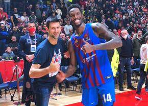 Starul Barcelonei, confirmat cu Covid-19, a doua zi după ce s-a fotografiat cu Novak Djokovic » Sârbul n-a purtat mască