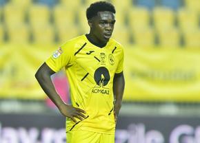 Situație dramatică la clubul din Liga 1 » Neplătit de 5 luni, jucătorul nu are bani de avion: „Nu pot pleca din România!”