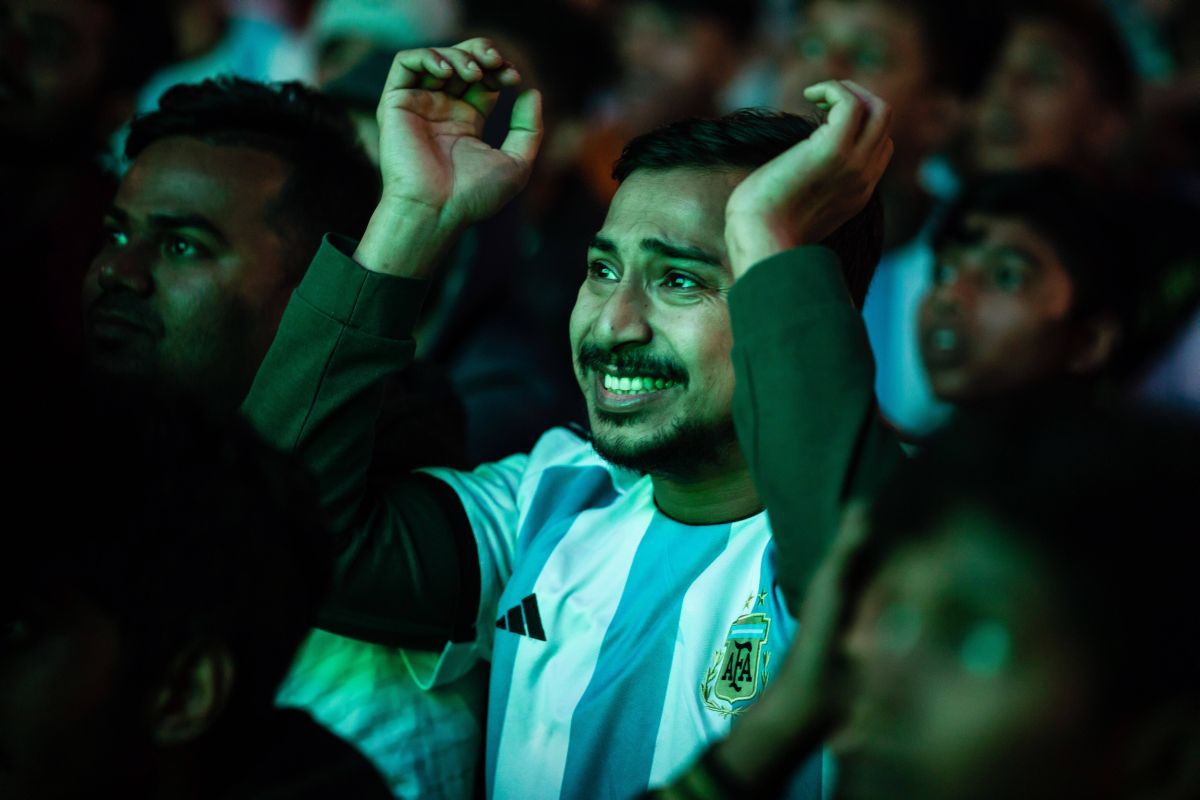 Dincolo de imaginație » Motivul pentru care milioane de bengalezi ies în stradă pentru Argentina lui Messi! Imaginile sunt fabuloase