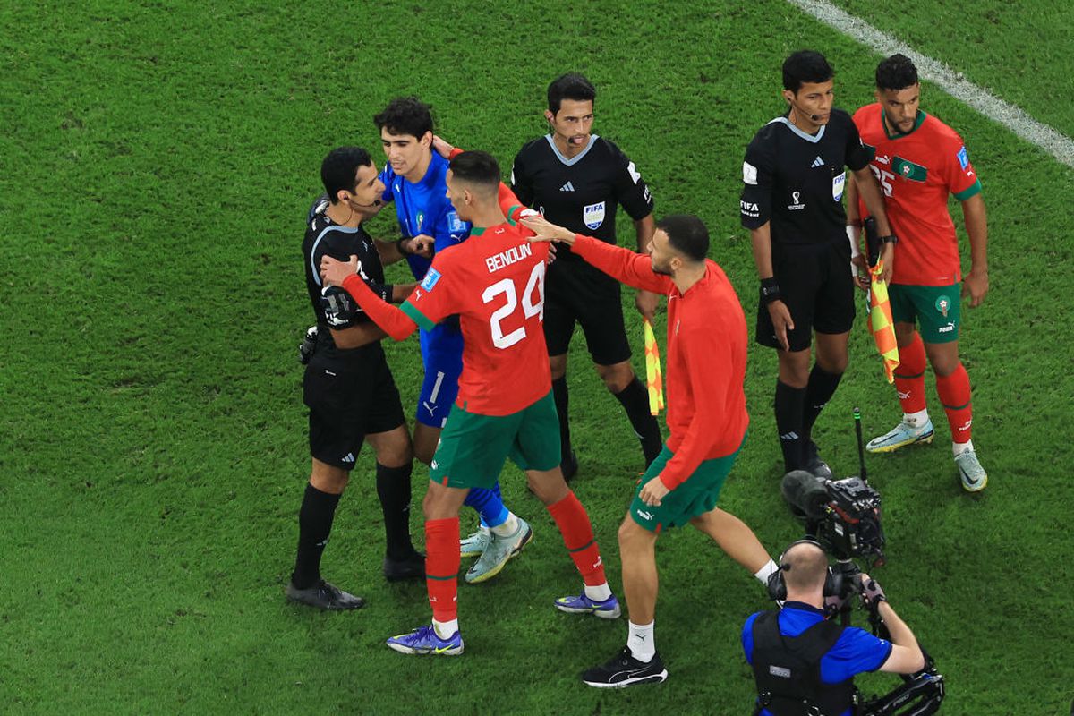 Scandal după finala dintre Croația și Maroc » Walid Regragui a făcut cu greu pace: „Am vrut doar să le aducem oamenilor puțină bucurie”