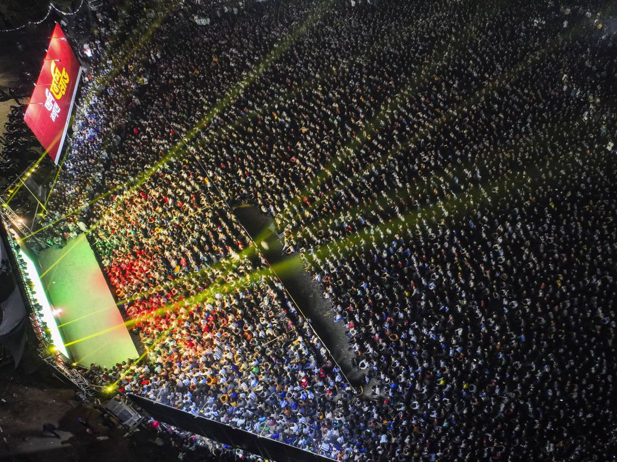 Cât costă ținuta lui Messi care „a rupt” internetul + Omagiu pentru Bangladesh?