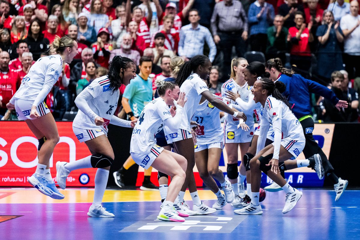 Remarcabil! 4 noi campioane mondiale la handbal feminin vin din România