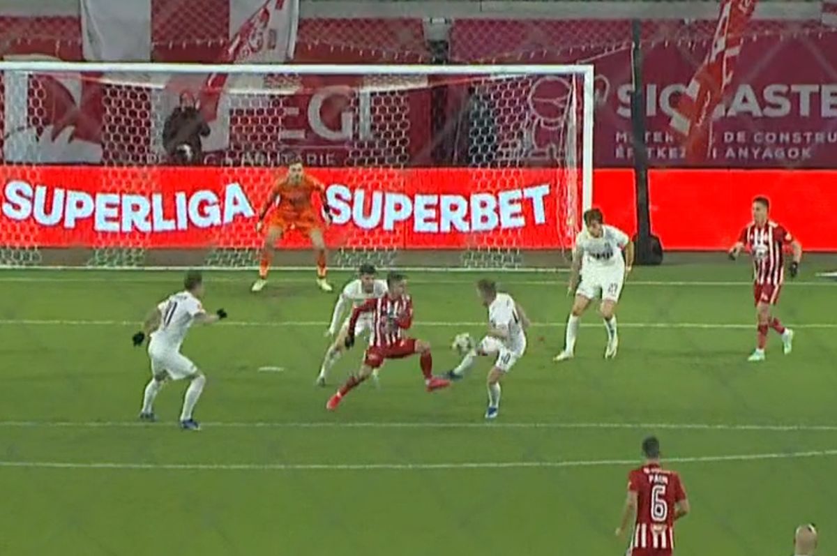 Decizie inexplicabilă la golul decisiv din Sepsi - CFR Cluj » Au stat 3 minute la VAR: „Nu îmi vine să cred! Sunt uluit!”