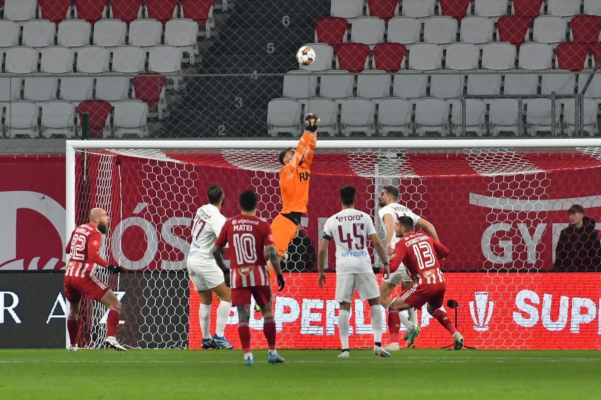 Decizie inexplicabilă la golul decisiv din Sepsi - CFR Cluj » Au stat 3 minute la VAR: „Nu îmi vine să cred! Sunt uluit!”