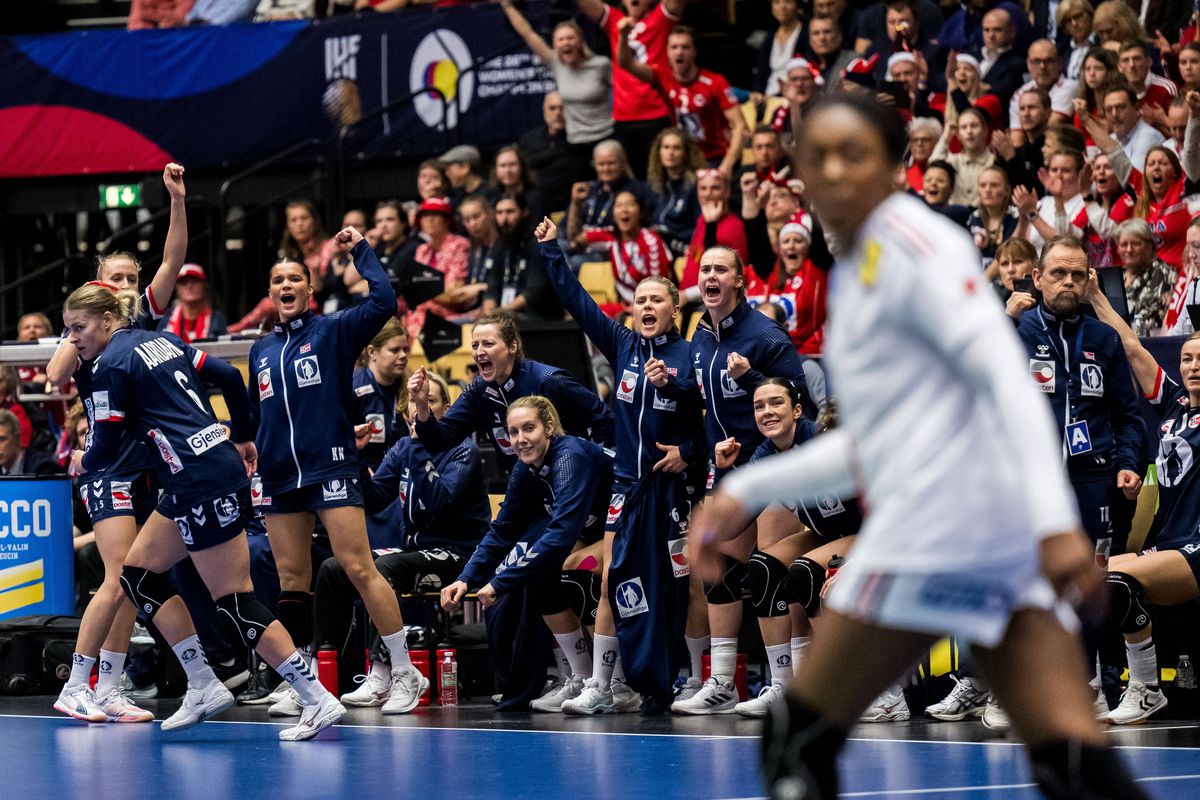 Remarcabil! 4 noi campioane mondiale la handbal feminin vin din România