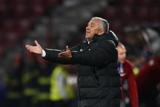 Dan Petrescu și-a strigat nemulțumirea în conferință: „Nu e nimic pozitiv!”