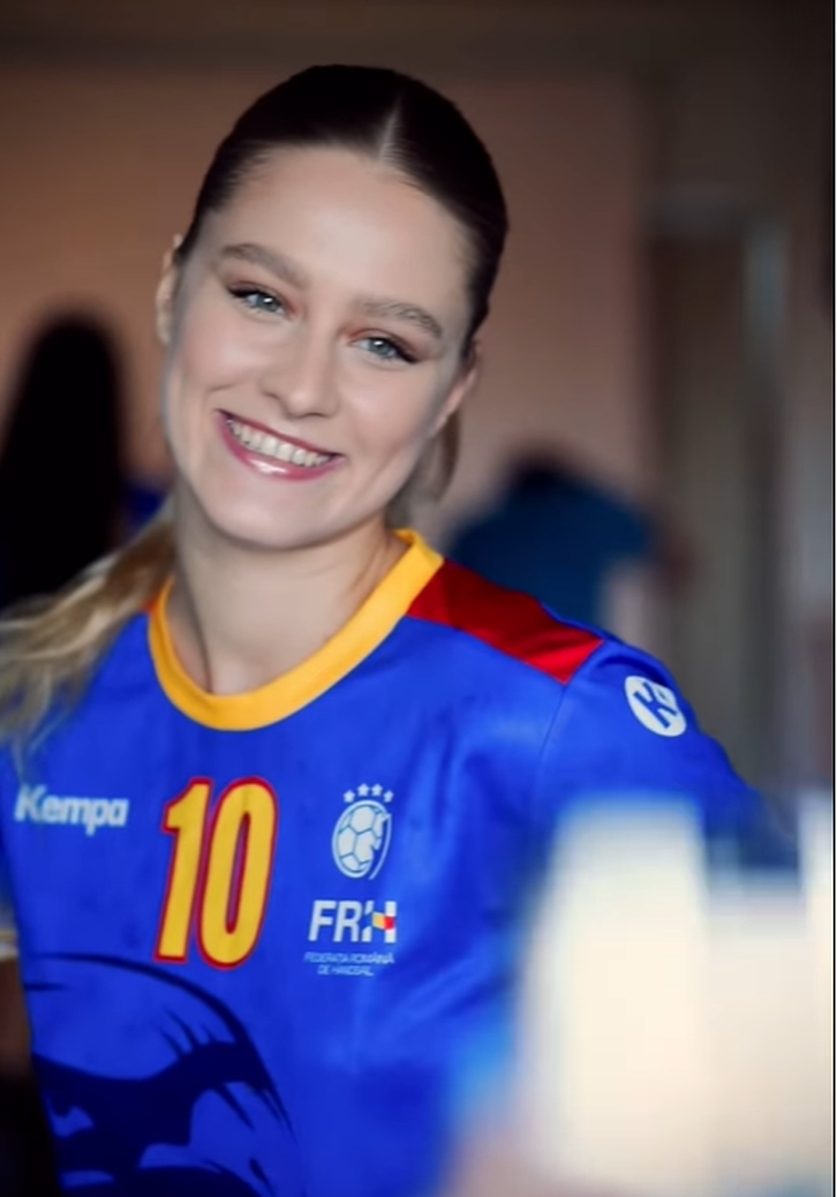 Dincolo de aparențe cu Ștefania Stoica, rapidista care vrea să ajungă cea mai bună handbalistă din lume: „Nu sunt o persoană lipicioasă. Mă detașez ușor de persoane și lucruri”