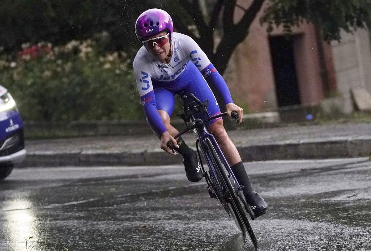 Plină de vânătăi » Sportiva le-a arătat fanilor în Marca rănile suferite: „Știu că după ploaie iese soarele”