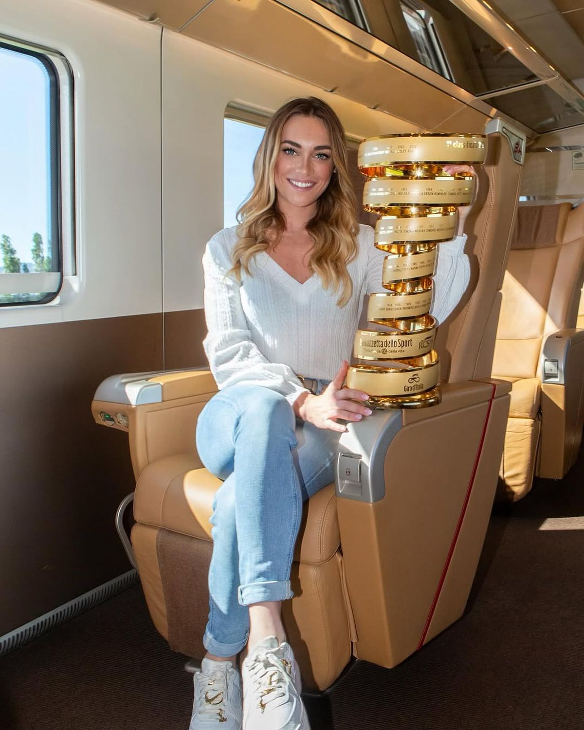 Plină de vânătăi » Sportiva le-a arătat fanilor în Marca rănile suferite: „Știu că după ploaie iese soarele”