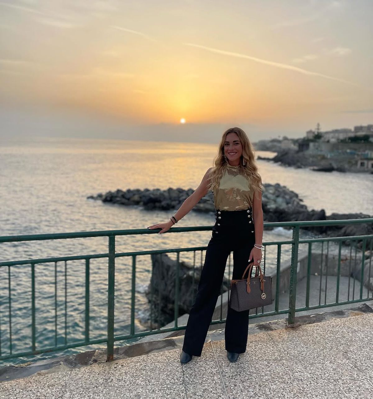 Plină de vânătăi » Sportiva le-a arătat fanilor în Marca rănile suferite: „Știu că după ploaie iese soarele”