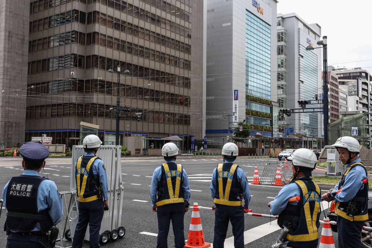 După ani de așteptare, japonezii au ridicat noul stadion de la Hiroshima » Imagini impresionante: ce reprezintă „zidul Căpitanului Tsubasa”