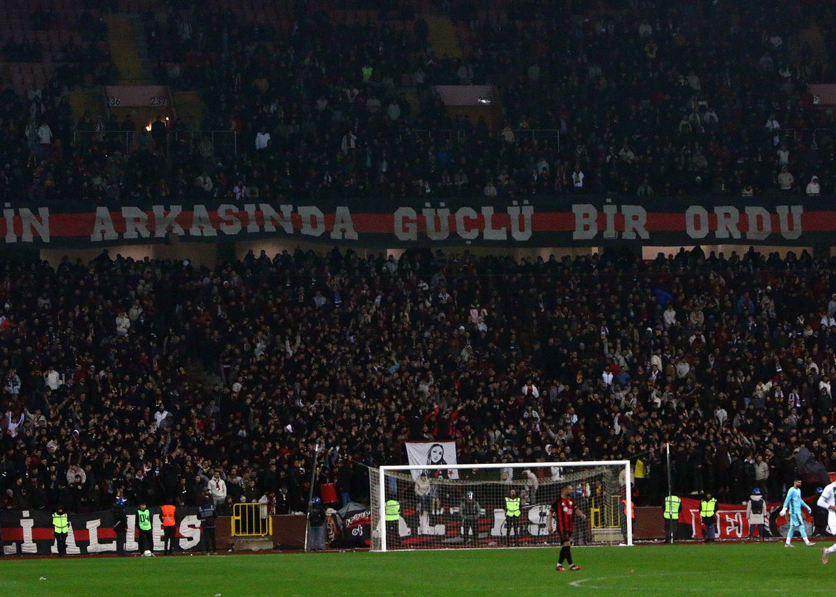 30.358 de suporteri la un meci din Liga 5 din Turcia