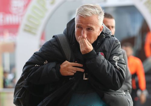 Dan Petrescu nu s-a mai întors cu echipa la Cluj / foto: Getty Images