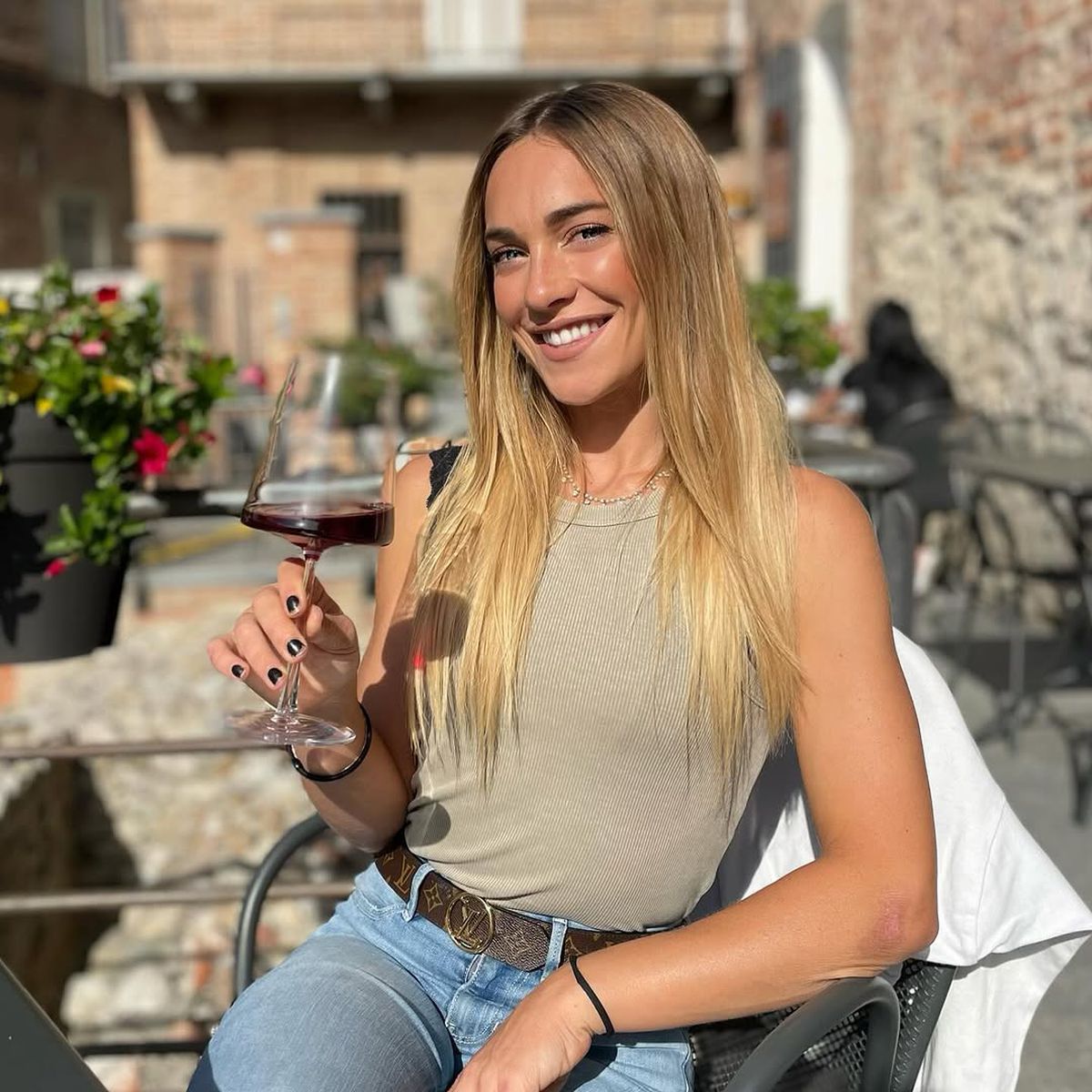 Plină de vânătăi » Sportiva le-a arătat fanilor în Marca rănile suferite: „Știu că după ploaie iese soarele”