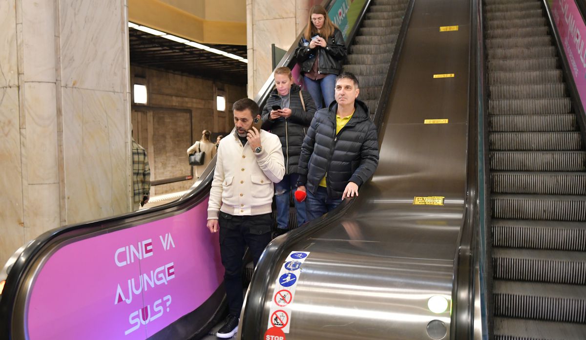 Gazeta l-a scos la plimbare pe Zeljko Kopic, iar dinamovistul s-a „ciocnit” de candidatul Nicușor Dan în metroul din București » Imagini SHOW: „Citesc despre tine!”