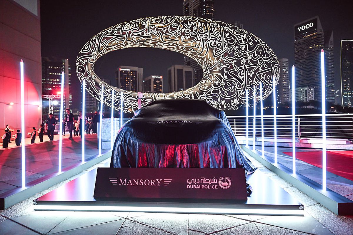 Ferrari Purosangue Mansory, mașina poliției din Dubai