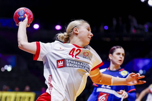 Michala Møller pleacă de la Esbjerg pentru a semna cu Ferencvaros // foto: Imago