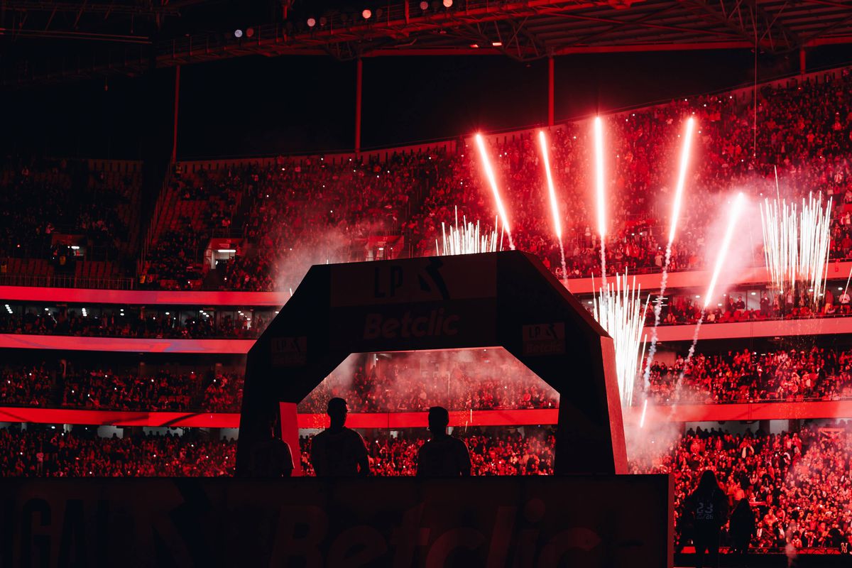 Stadionul colosului care joacă în Liga Campionilor va avea 80.000 de locuri » Planul de milioane de euro și „imitația” pusă la cale