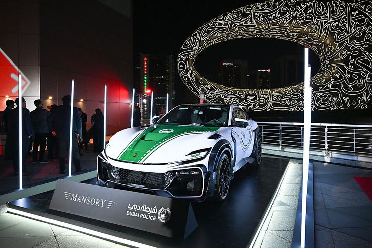 Ferrari Purosangue Mansory, mașina poliției din Dubai / FOTO: GettyImages