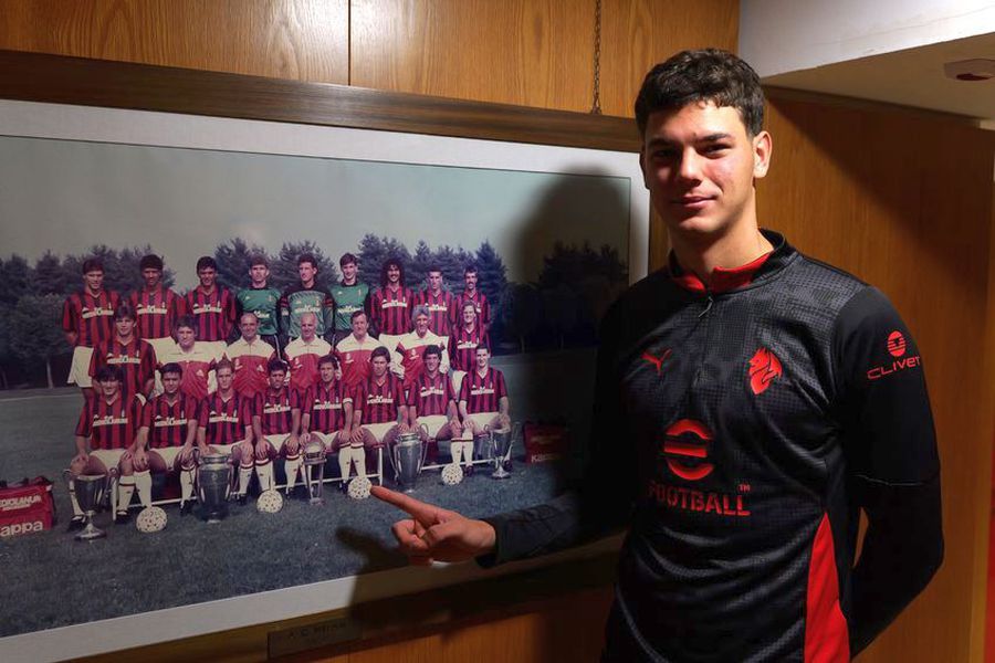 Universitatea Craiova luptă cu Dinamo pentru fotbalistul lui AC Milan: „Ei dau undă verde”